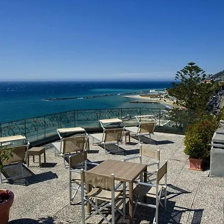 Lägenhet Vista Mare Lolli Palace *